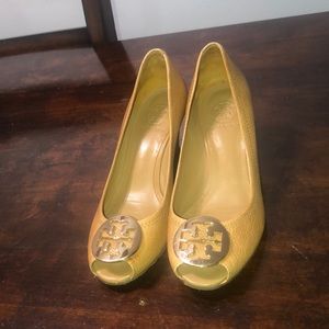 Tory Burch brown open toe wedges